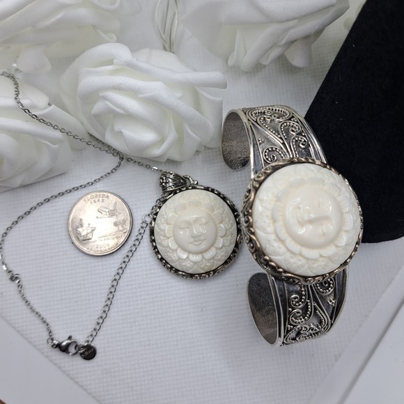 Bali Goddess Carved Cuff Bracelet and Pendant Sterling Silver with Jewelry box - Picture 6 of 13